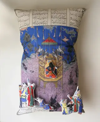 Key-Kavus- "Useless Pillow" series - Mixed media on fabric - 2022